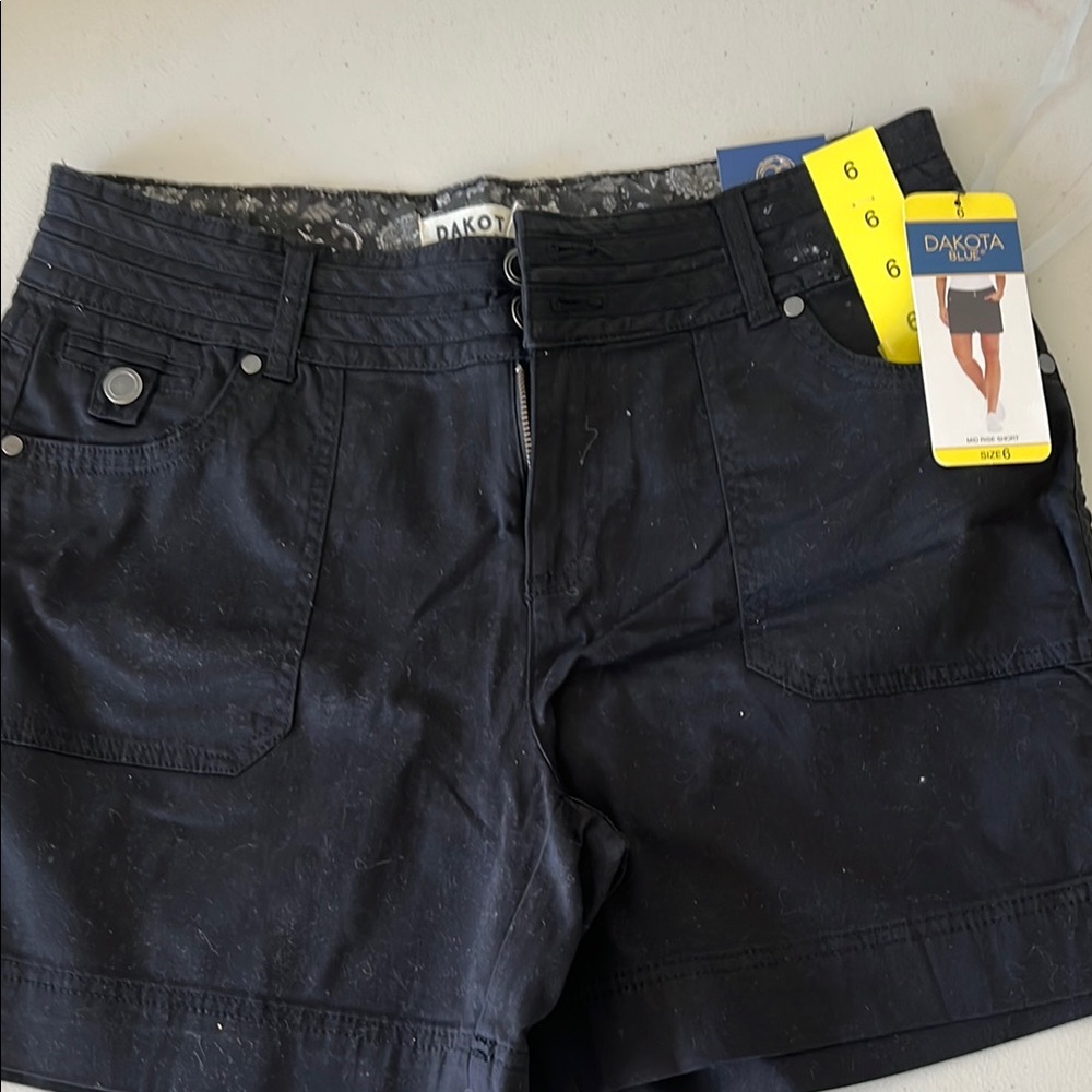 Dakota Women's Black Cargo Shorts